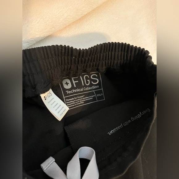 Figs Scrubs Black Yola Pants Size XXSP - Picture 2 of 3